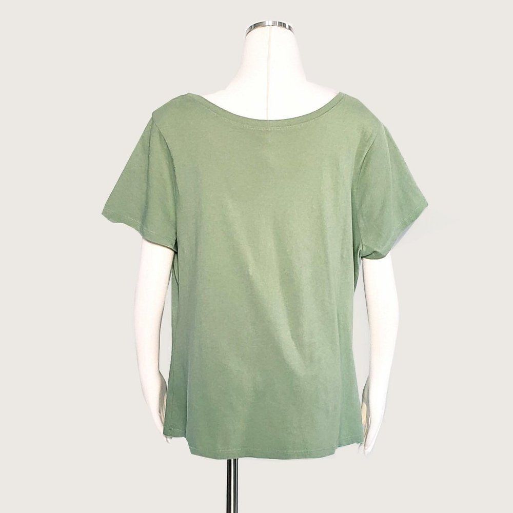 ** Bobbie Brooks Tee - Picture 4 of 5